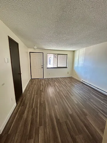 6109 N Colton St #7 Photo 1
