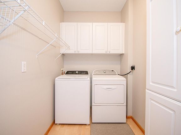 5th image of 1941 Ford Pkwy APT 107