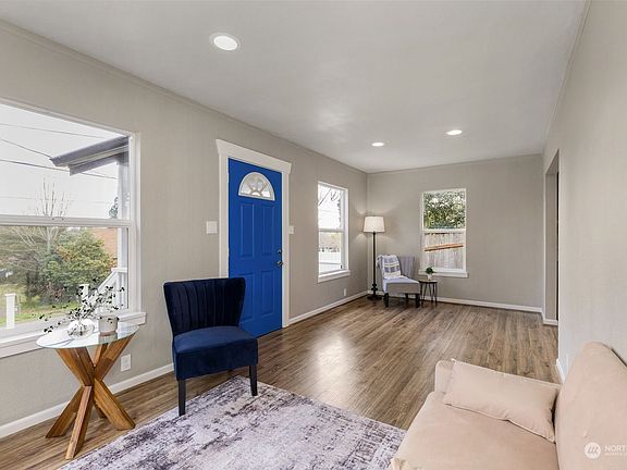 4th image of 1715 N Callow Avenue