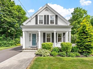 16 Chapel St, Ashburnham, MA 01430