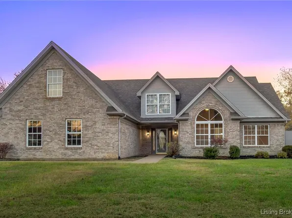 4120 Lakeside Drive, Sellersburg, IN 47172