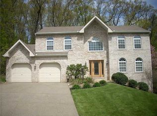 2048 Blossom Dr, Gibsonia, PA 15044