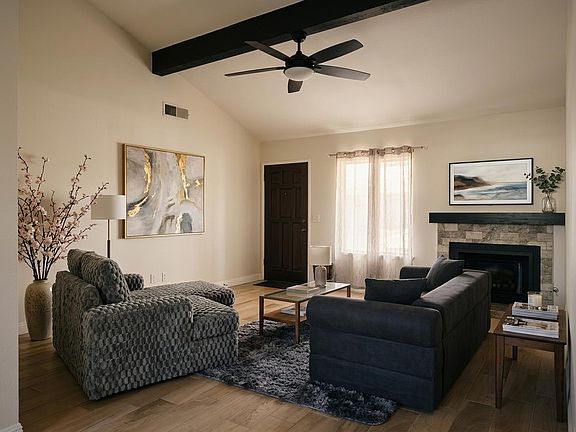 4th image of 1472 Mayflower Way