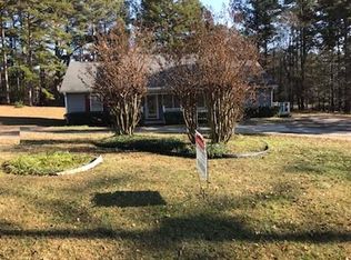 63 Lewis Cir, Commerce, GA 30529