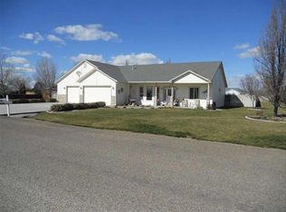 840 NW Bluegrass Cir, Mountain Home, ID 83647