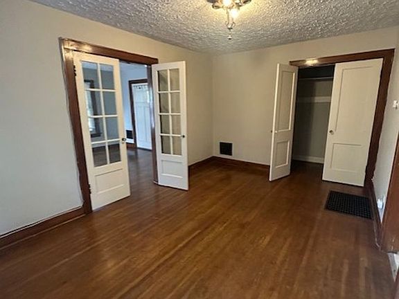 5th image of 1164 Northwest Blvd APT C