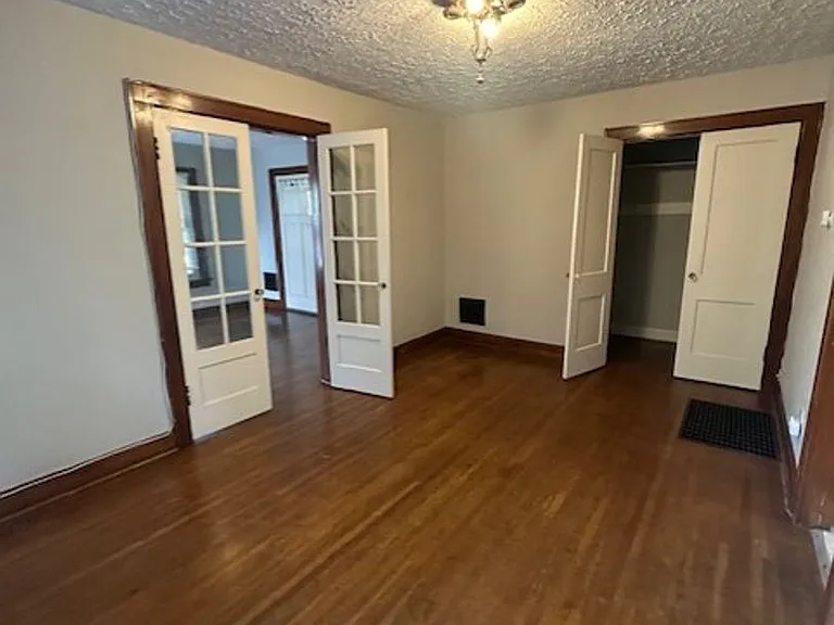 1164 Northwest Blvd #C — Photo 5