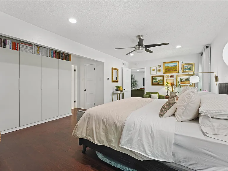 4820 Amesbury Dr #230 — Photo 15