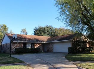 7422 Pierrepont Dr, Houston, TX 77040