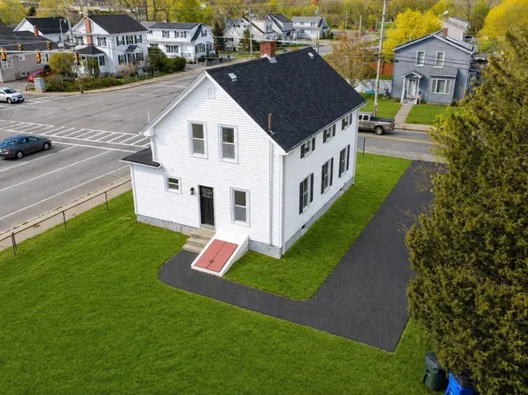 1163 New Boston Rd, Fall River, MA 02720