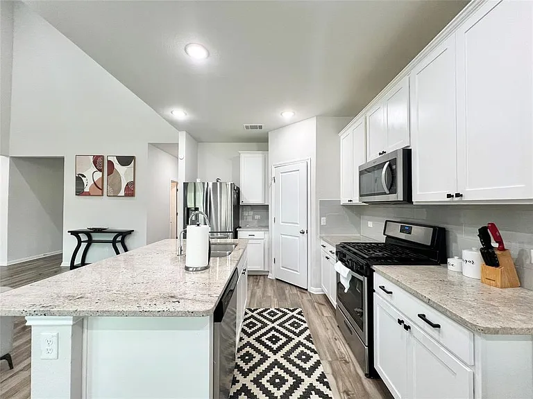 1600 Longhorn Ranch Dr — Photo 6