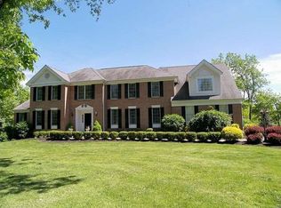 18 Carhart Ct, Pittstown, NJ 08867