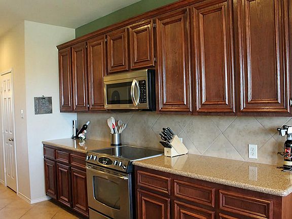 Granite counter tops and stainless steel appliances