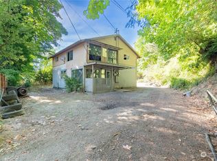 2710 Quarry St W, Bremerton, WA 98312