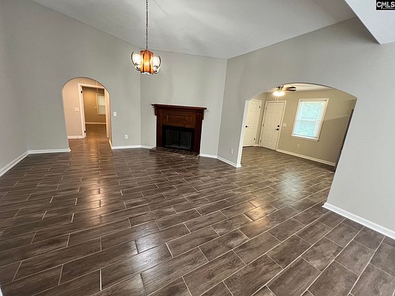 4th image of 2717 Diane Dr