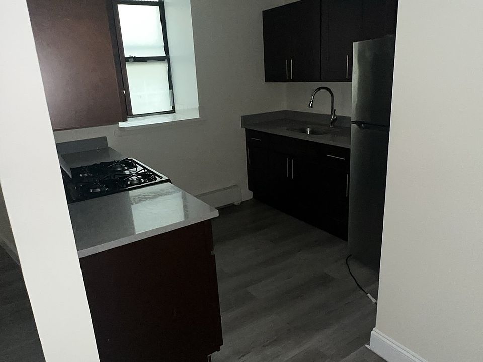 1st image of 1995 Davidson Ave #B