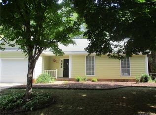 7430 Barn Stone Dr, Charlotte, NC 28227