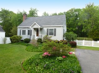 117 Pine Hill Rd, Bedford, MA 01730