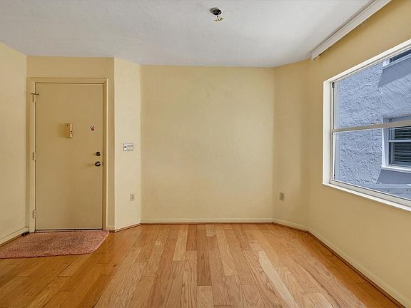 4th image of 1401 S McCall Rd Unit 101A