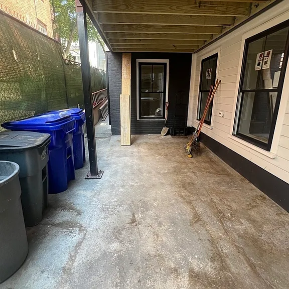 395 W 4th St #1 — Photo 15