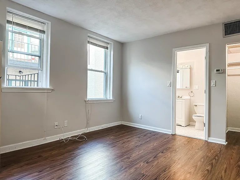 88 Gordon St #302 — Photo 4