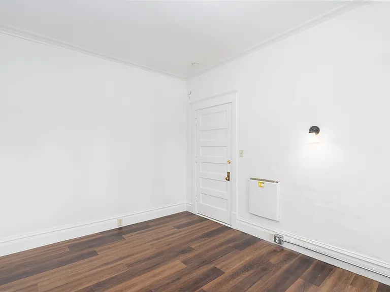 Marlboro Apartments — Photo 6