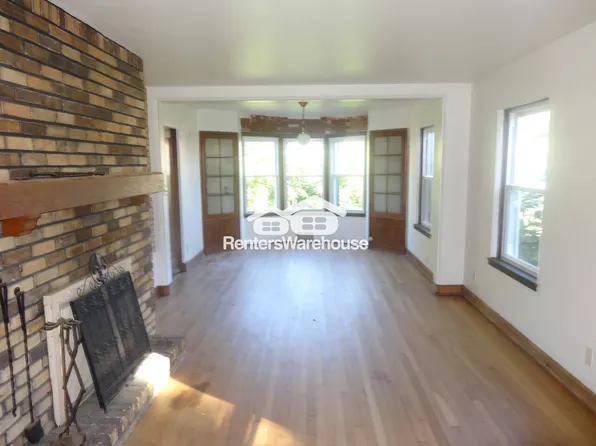 1930 W Fairmount Ave, Milwaukee, WI 53209