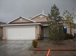 2004 Desert Breeze Dr SW, Albuquerque, NM 87121