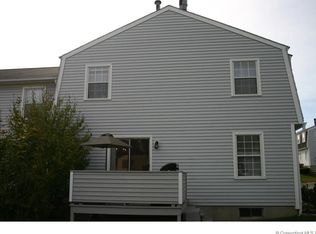 154 Austin Ryer Ln, Branford, CT 06405