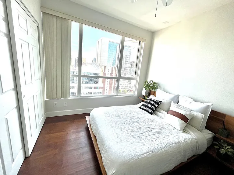 1240 India St #2105 — Photo 7
