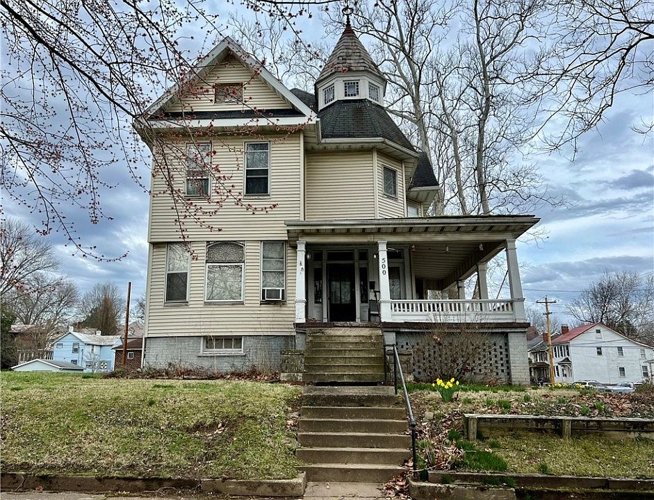 1st image of 500 2nd St