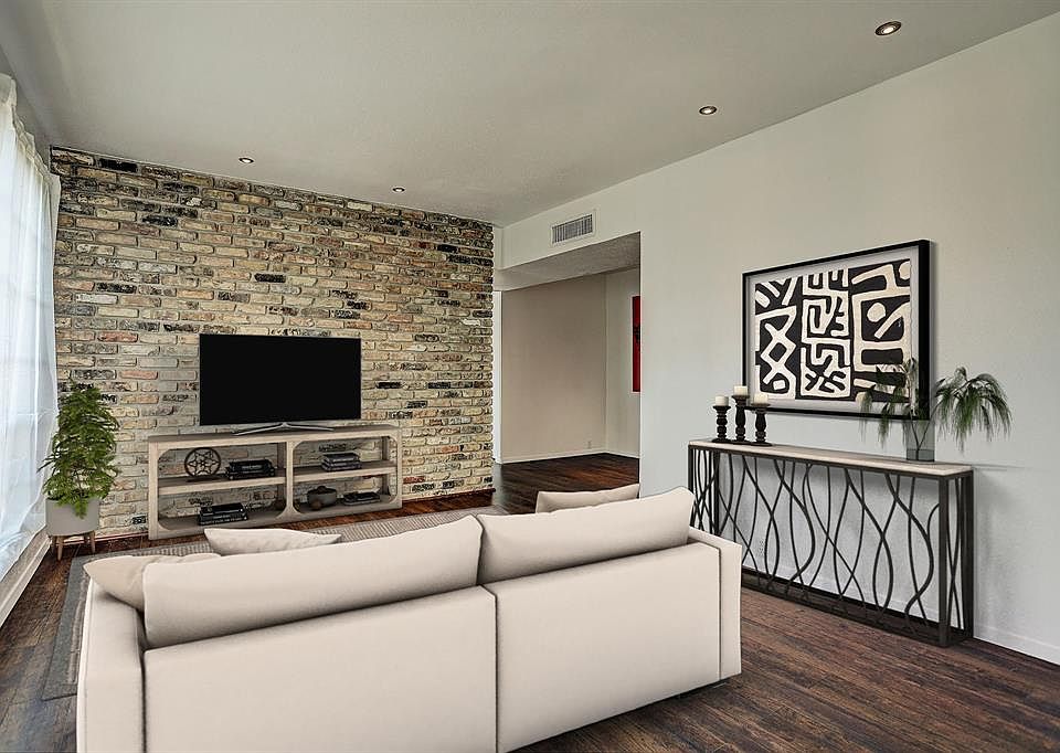 1st image of 2101 Fountain View Dr APT 40C