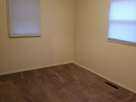RIght Bedroom