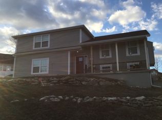 2518 SW Mitchell St, Oak Grove, MO 64075