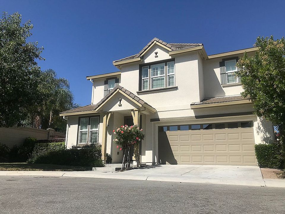 2nd image of 2026 Lake Vista Ct