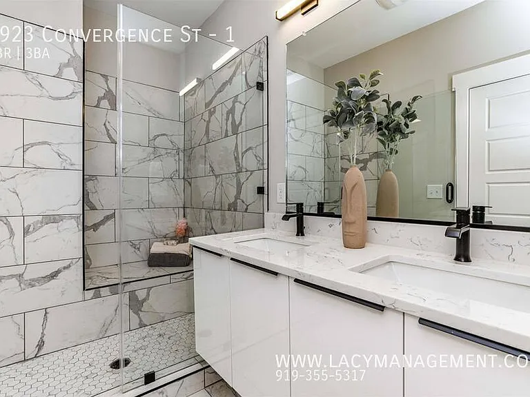 3923 Convergence St #1 — Photo 37