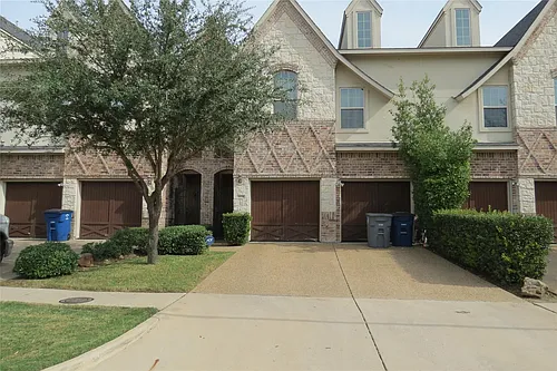 2222 Kirby St Photo 1