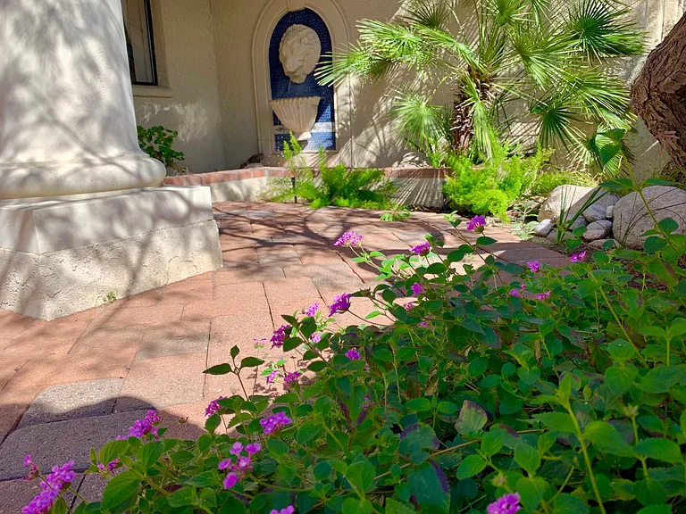 1781 E Rio De La Loma — Photo 3