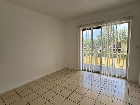 4th image of 3380-3400 NW 30th St