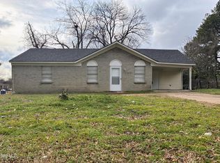 6265 Foxbriar Dr, Horn Lake, MS 38637