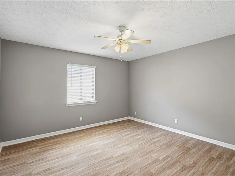2388 Lawrenceville Hwy #D — Photo 10