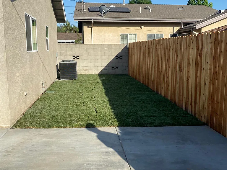 Bonita Ave — Photo 6