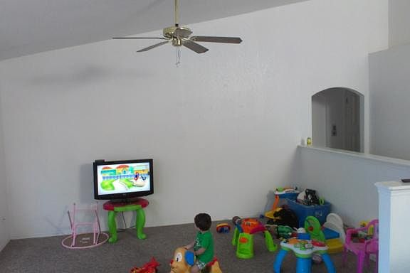 3rd image of 12235 Amstater Cir