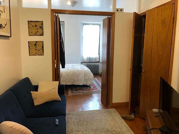 4th image of 263 E 10th St APT 9