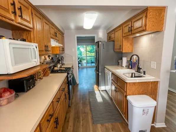 12257 Drake St NW, Coon Rapids, MN 55448