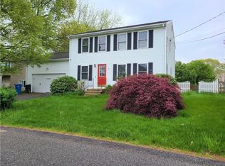24 Chestnut St, Cumberland, RI 02864