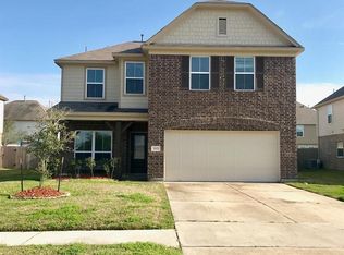 2827 Meadowbrook Ln, Rosenberg, TX 77471