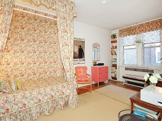 Sold by Sotheby's International Realty | media 3