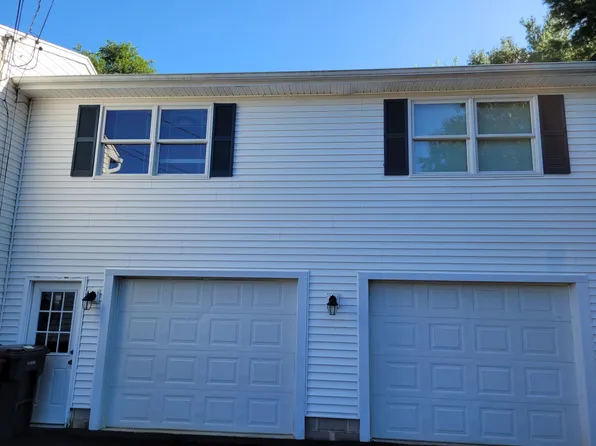 22 Laura Dr, Westfield, MA 01085