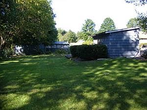 4th image of 12 Terry Dr